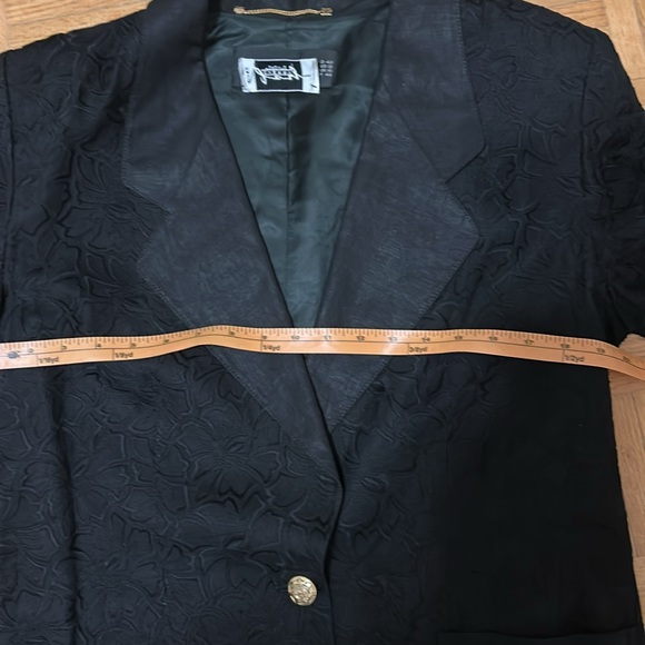 Louis Feraud - Picture 6 of 16